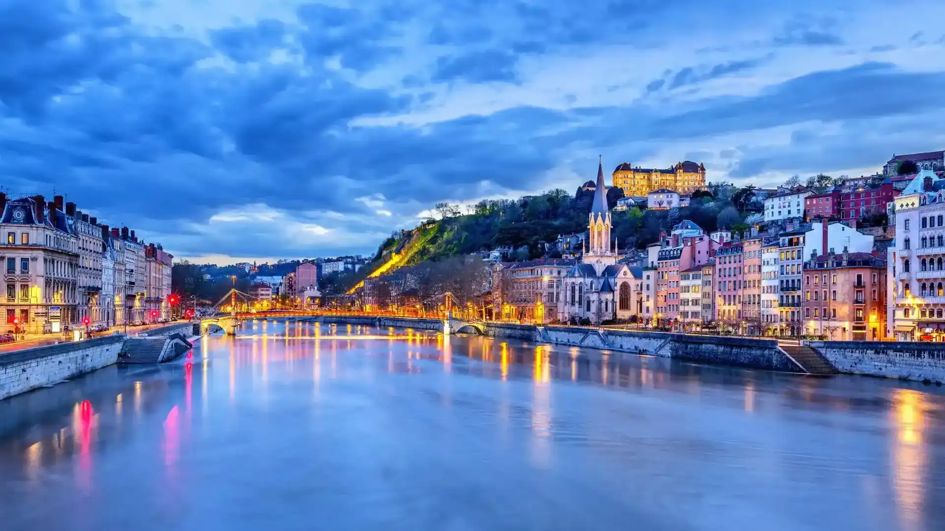 Serveurs localisés à Lyon — infrastructure sécurisée et hébergement haute performance